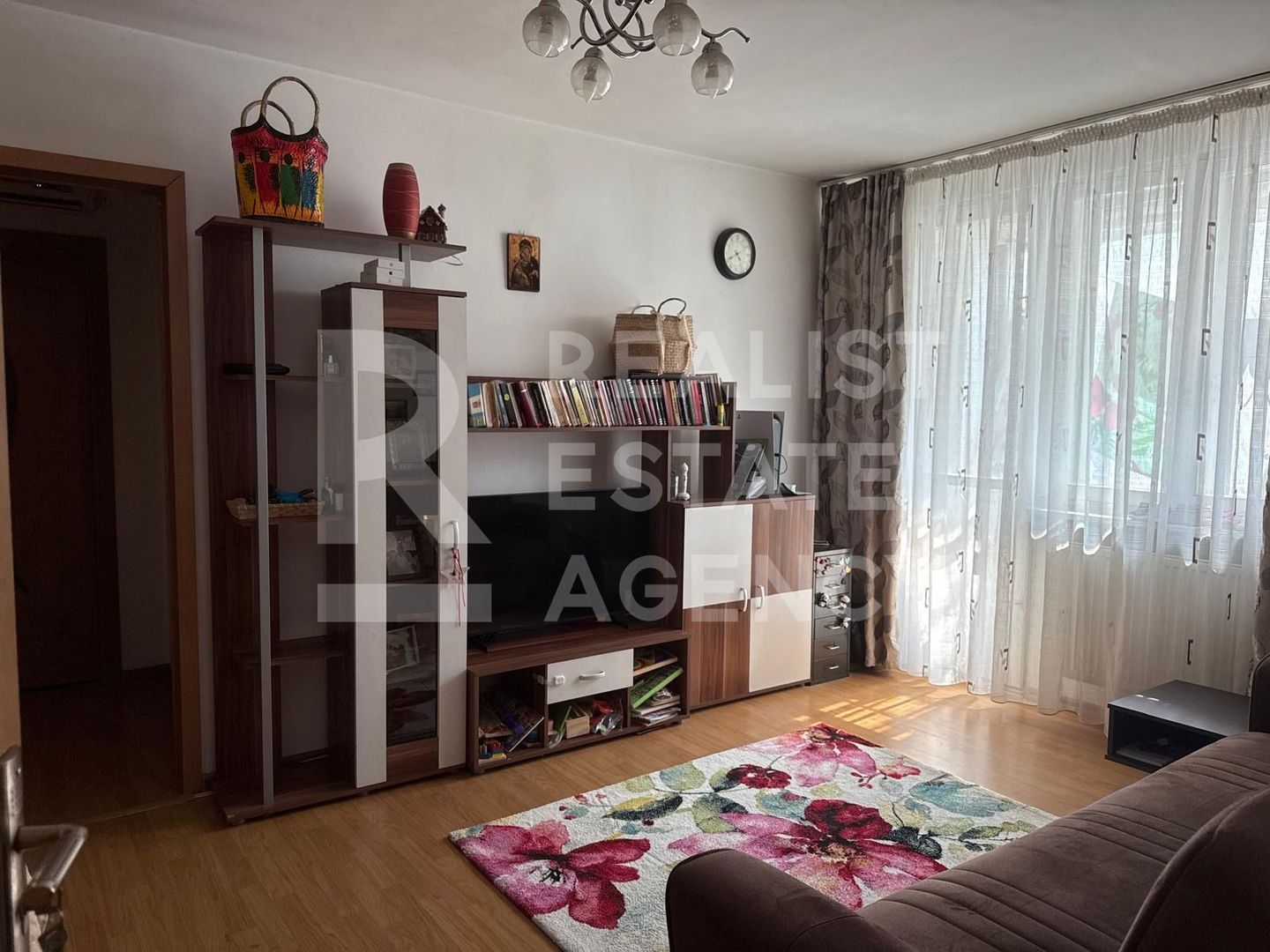 Chirie, apartament cu 2 camere în zona Drumul Taberei, București - Poză 1