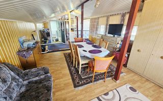 🏡 Casă spațioasă cu 9 camere în Strejnicu – pentru locuință, birouri - Poză 51