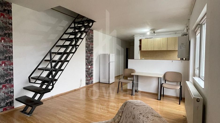 Apartament 3 camere la mansarda - Zona Hipodrom - Poză 1