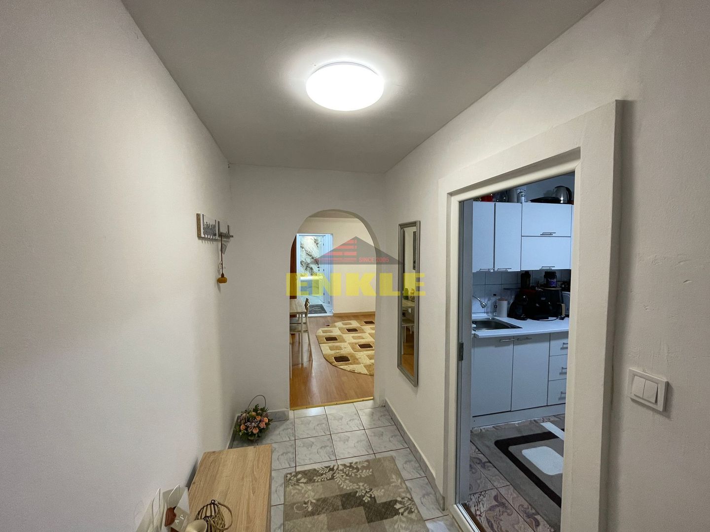 De vanzare apartament cu doua camere, zona Imparat traian. - Poză 8