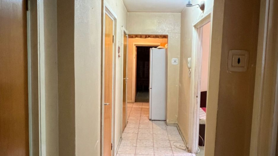 Apartament 3 camere in bloc reabilitat necesita renovare Gorjului Paci - Poză 12