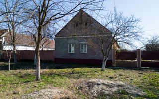 Casă cu teren generos de 2,880mp în Secusigiu - Poză 18