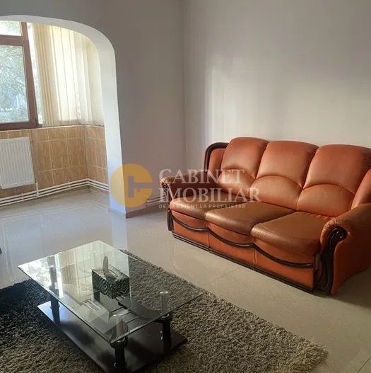 2 Camere- Mobilat si Utilat- Etaj 2/4 - Dacia Bicaz - Poză 1
