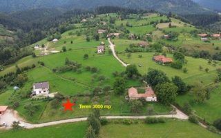 Teren intravilan 3.000 mp cu casă tradițională – Bran, sat Poarta - Poză 1