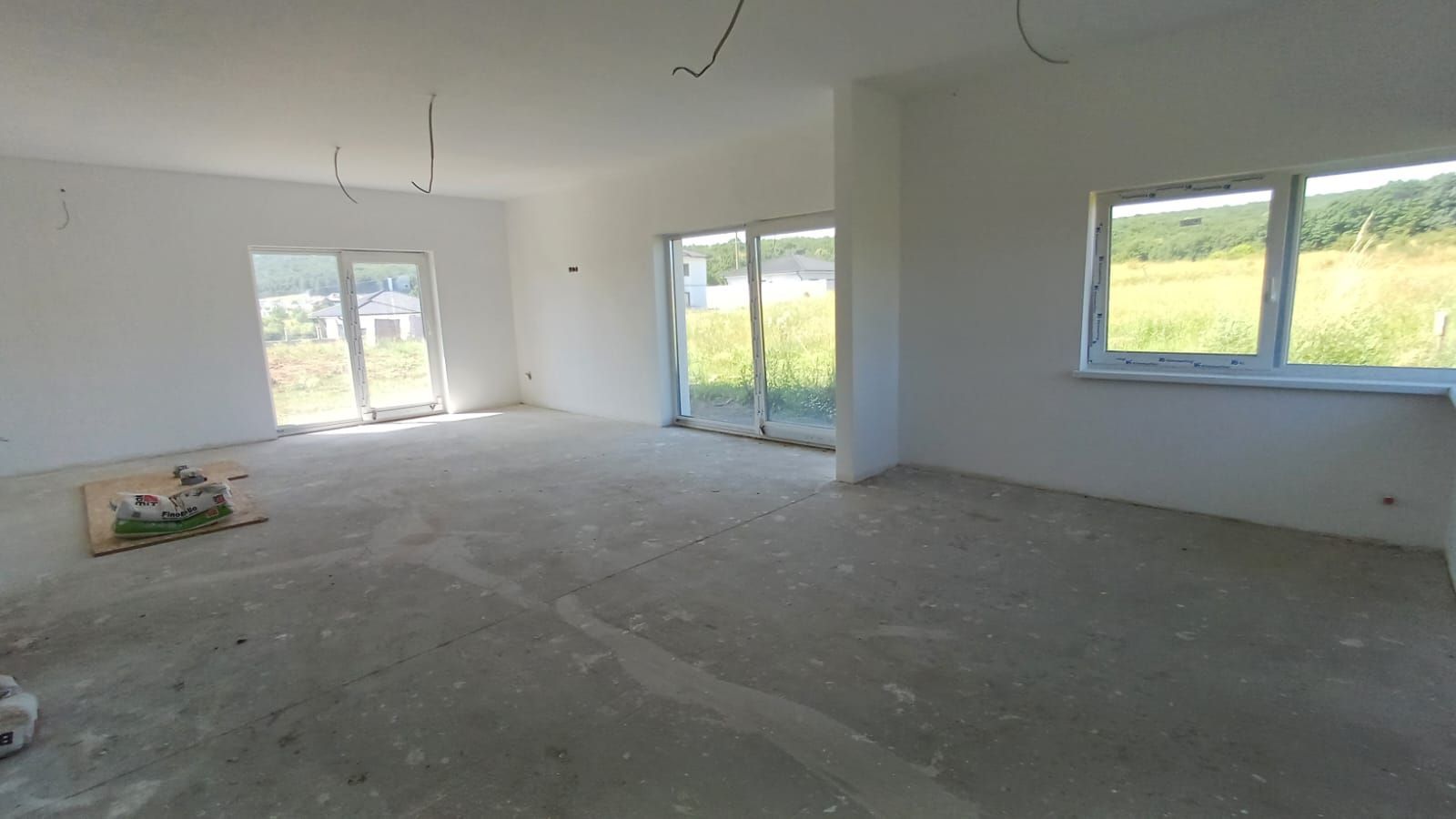 Casă individuală - Corunca-1460 mp teren - Poză 6