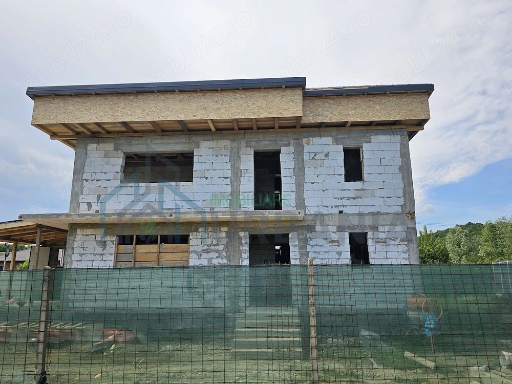 Casă la roșu de vânzare în comuna Bârnova, Iași – la 1 km de primărie - Poză 3