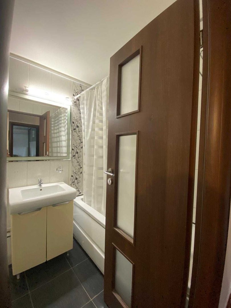 Garsoniera la 5 minute de statia de metrou C-tin Brancoveanu - Poză 7