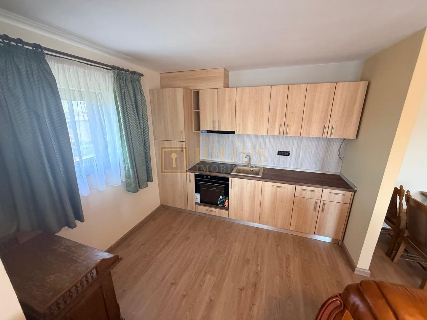 Mosnita Noua-Castel Royal| 2 camere| stil bavarez din lemn si piatra naturala - Poză 8