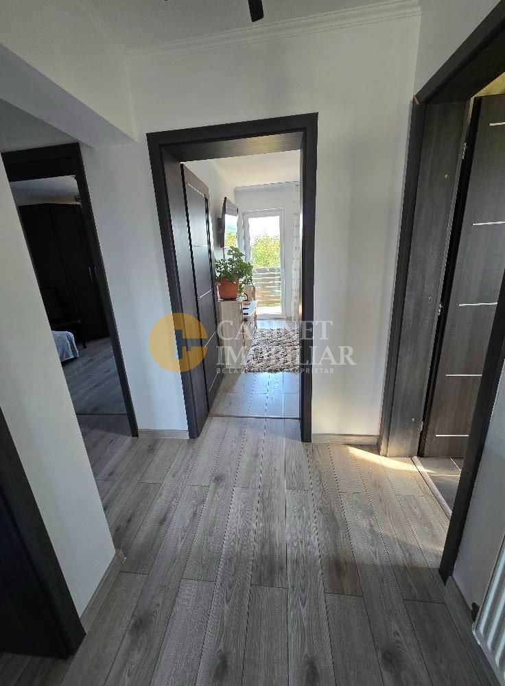 Casa tip duplex - constructie proprie - la asfalt - Poză 4