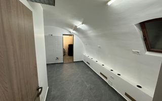 Spațiu comercial I 55 mp I Bucătărie I Gr. Sanitar I Central - Poză 3