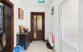 Casă cu 2 corpuri independente în Aradul Nou - Poză 11