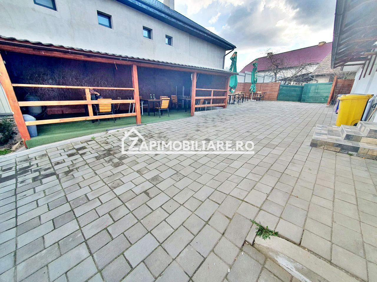 Spatiu Comercial  11 camere,370 mp utili,960 mp teren - Poză 3