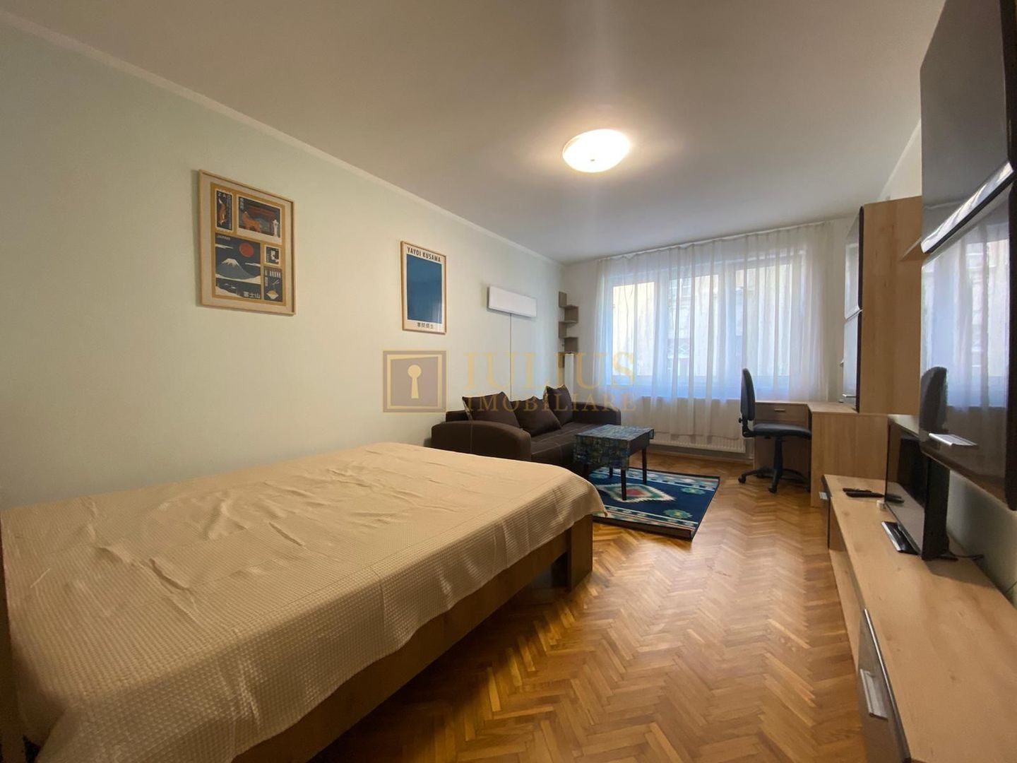 2 dormitoare, centrala proprie, bucatarie inchisa. Piața Libertatii. - Poză 11