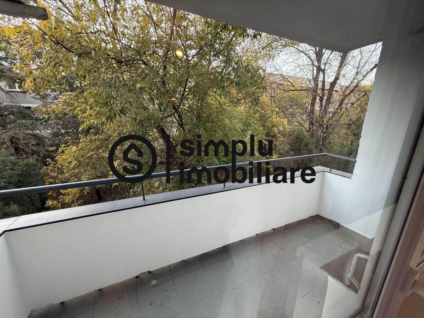 3 camere, et 2, centrala termica, 1 Mai ( Insula ) - 126 000 Euro- - Poză 27