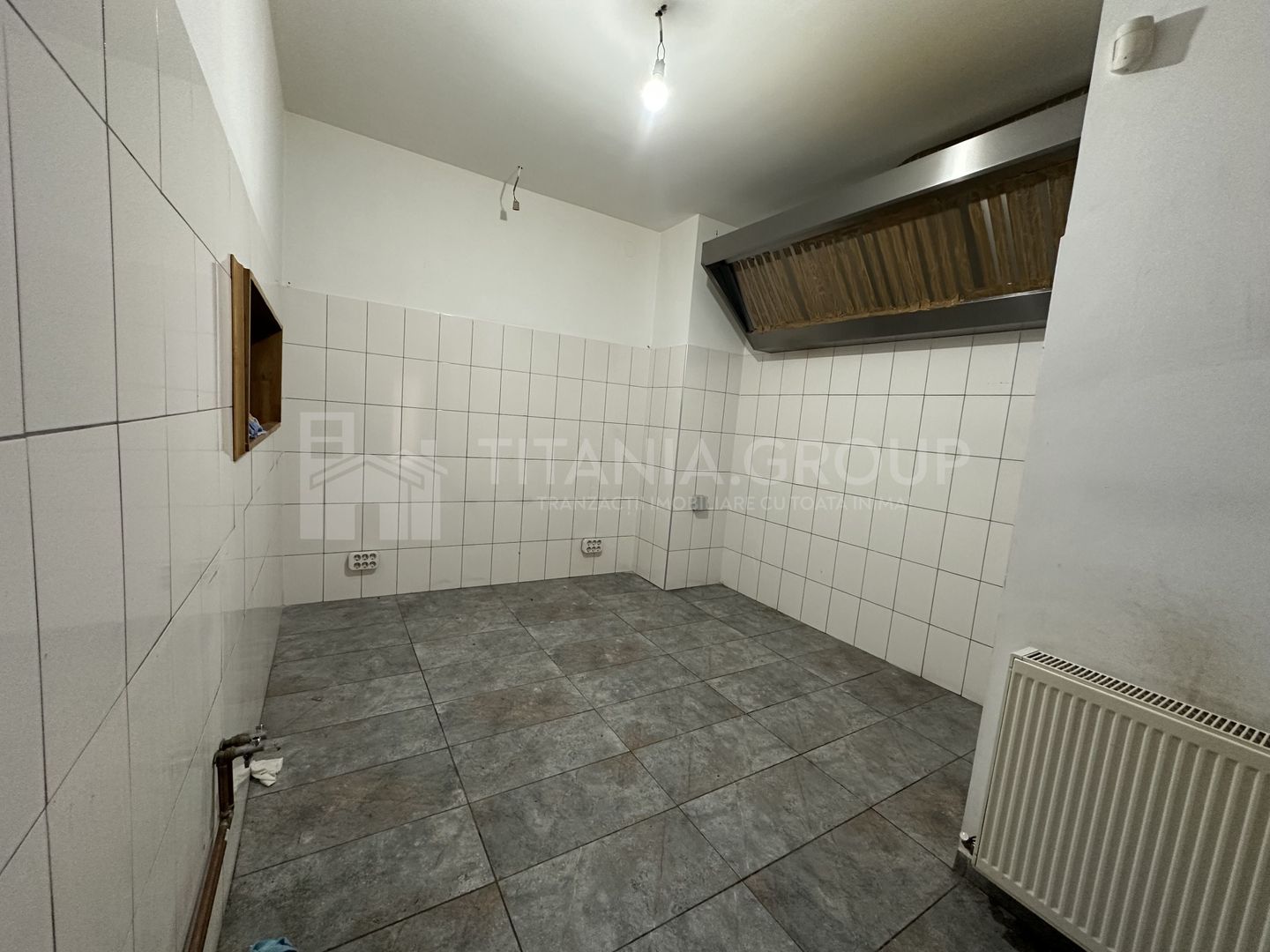 Spațiu comercial de închiriat, pretabil restaurant, 140 mp,  Str 13 Decembrie - Poză 3