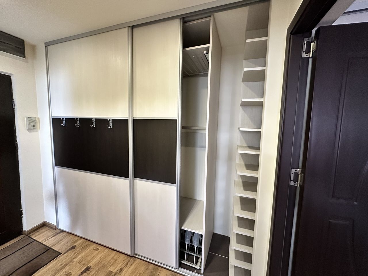 De vânzare: garsonieră renovată - Gorjului - metrou - Vedere spate - Poză 7