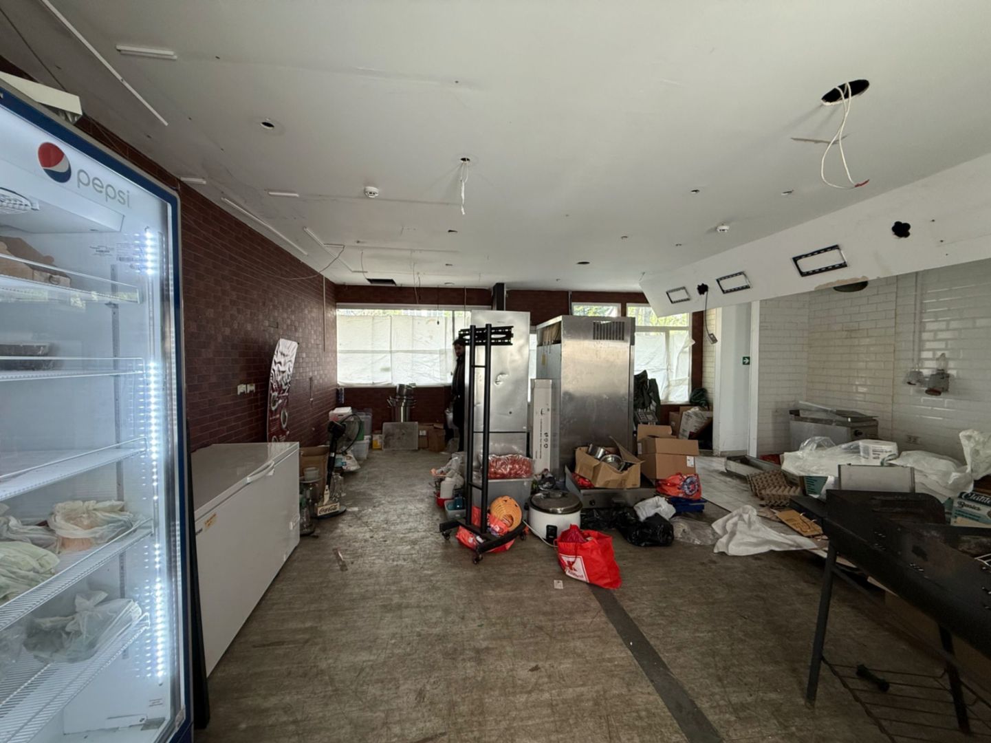 Spatiu Comercial | Vitrina 7ml | Metrou Pipera | Trafic Intens - Poză 9