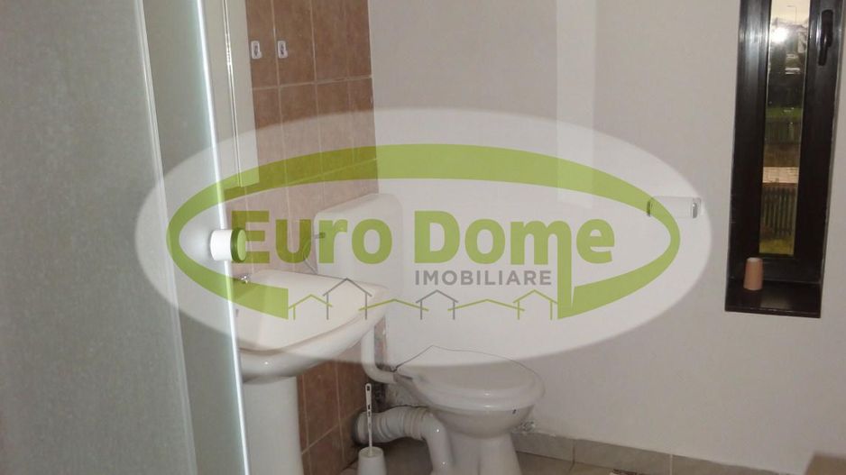 Inchiriere apartament in vila. - Poză 13