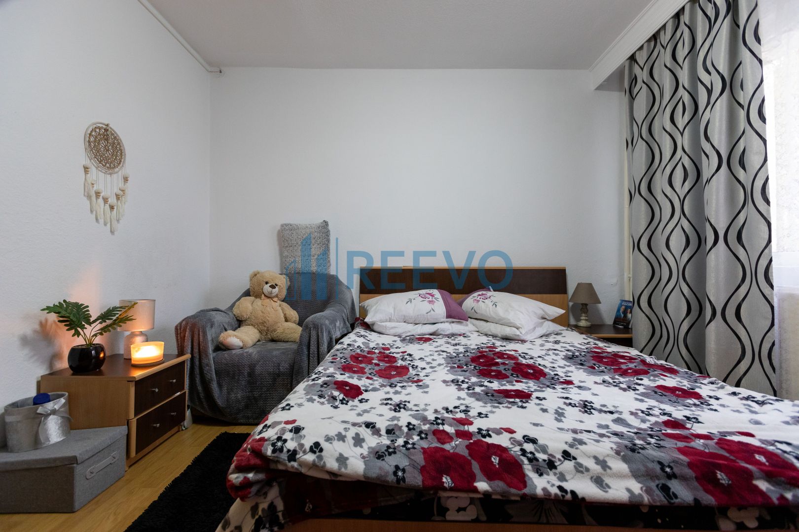 Apartament de vânzare etajul 3, str. Alecu Russo, Bacău - Poză 1