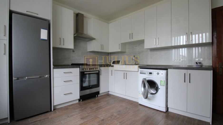 3 camere, curte comuna, centrala proprie. - Poză 10