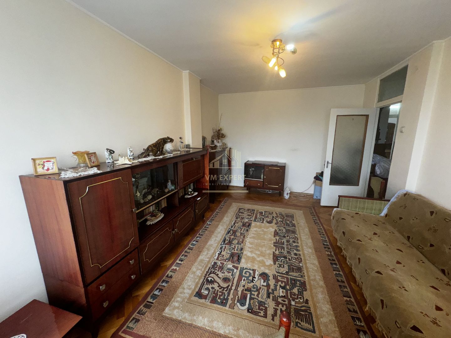 APARTAMENT 2 CAMERE, CAMPULUNG, ETAJ 3, GRUI - Poză 2