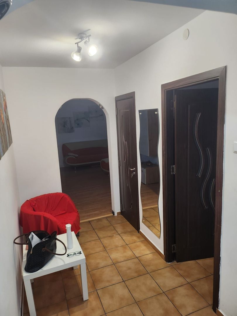 Vanzare apartament 3 camere - Poză 3