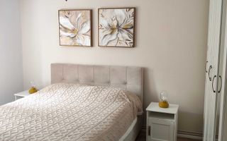 Apartament ultrafinisat 60 mp utili cu bucatarie inchisa zona Terezian - Poză 3