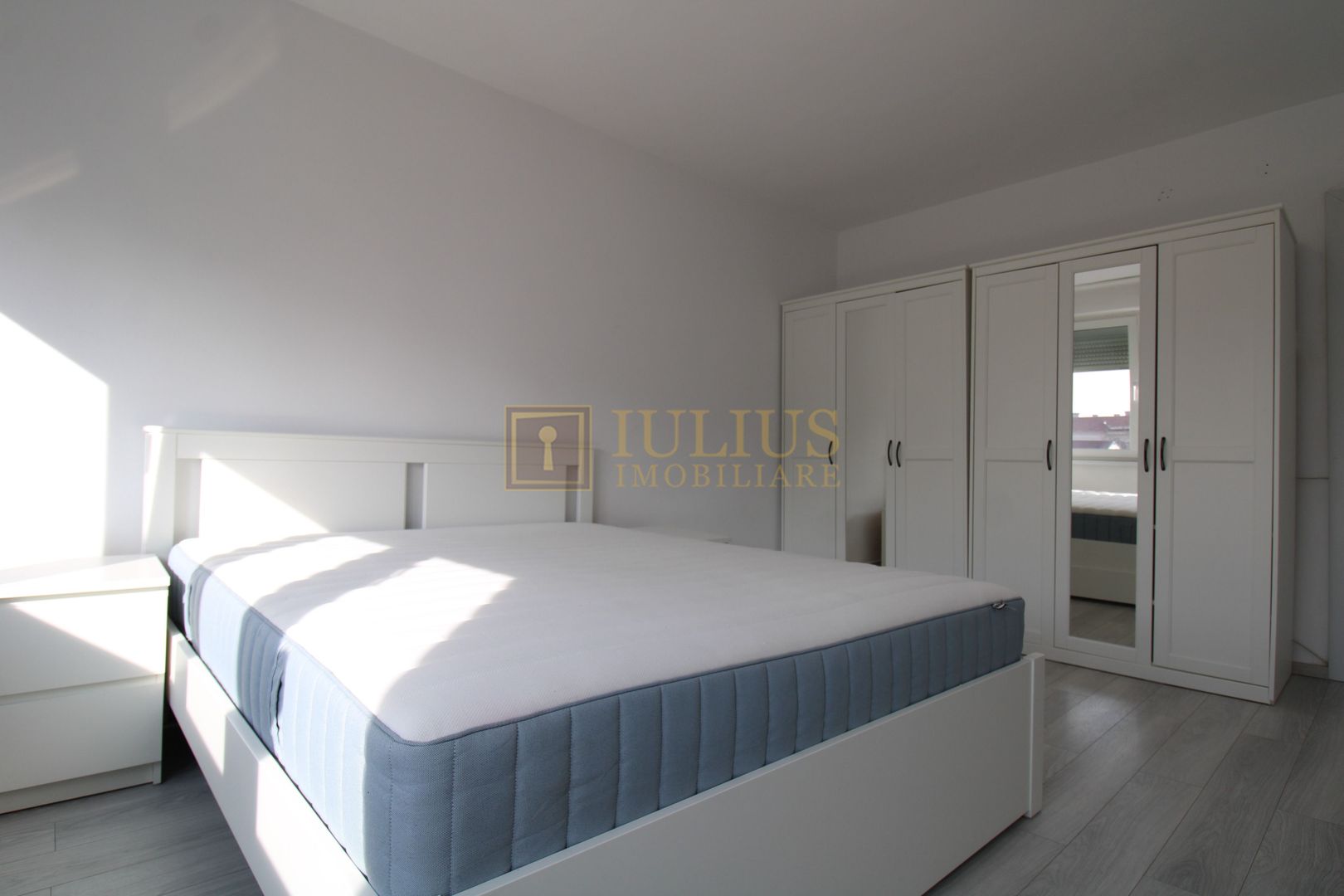 50 de metri de UMFT,  2 camere, centrala proprie. - Poză 3