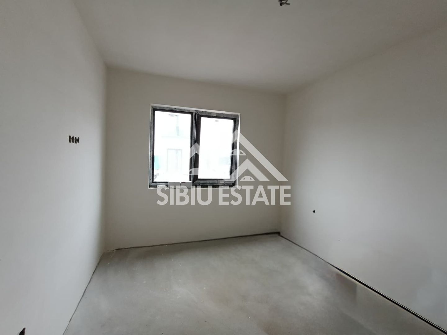 Casa tip duplex  5 camere, teren 400 mp, Selimbar acces usor - Poză 6