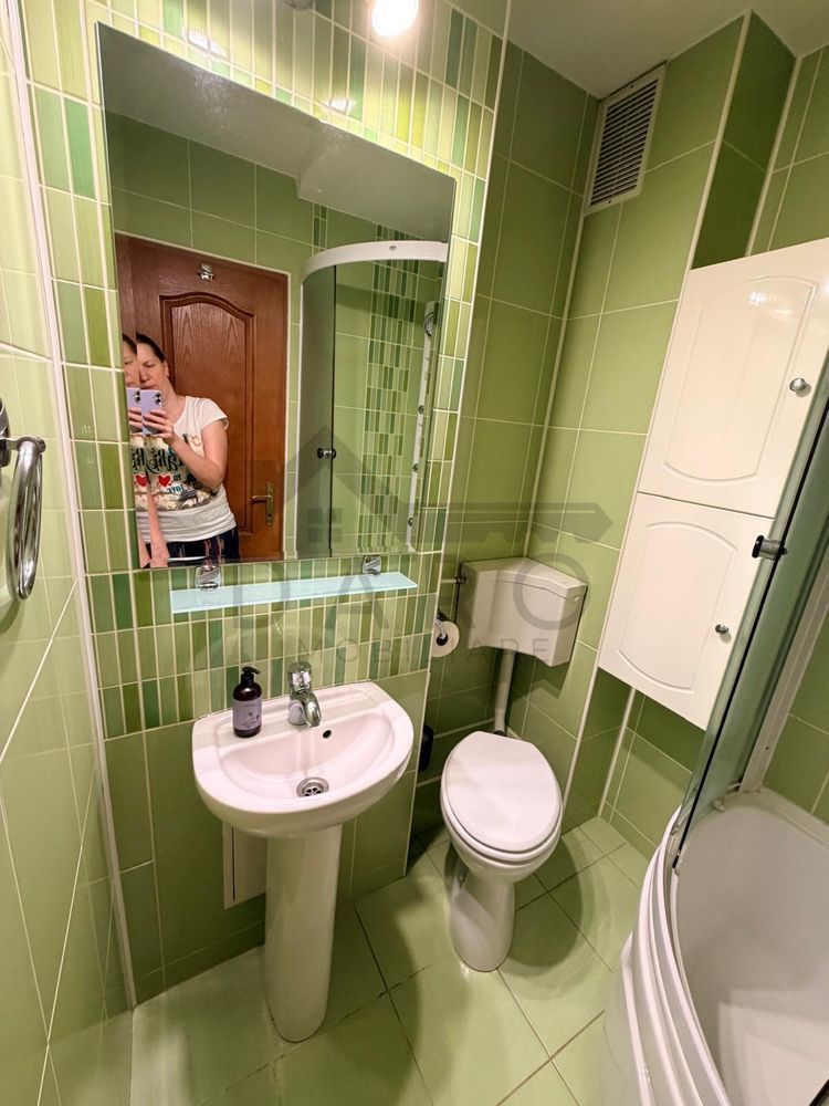 Apartament de inchiriat 3 camere, 2 bai. -situat pe strada Livezeni - Poză 2