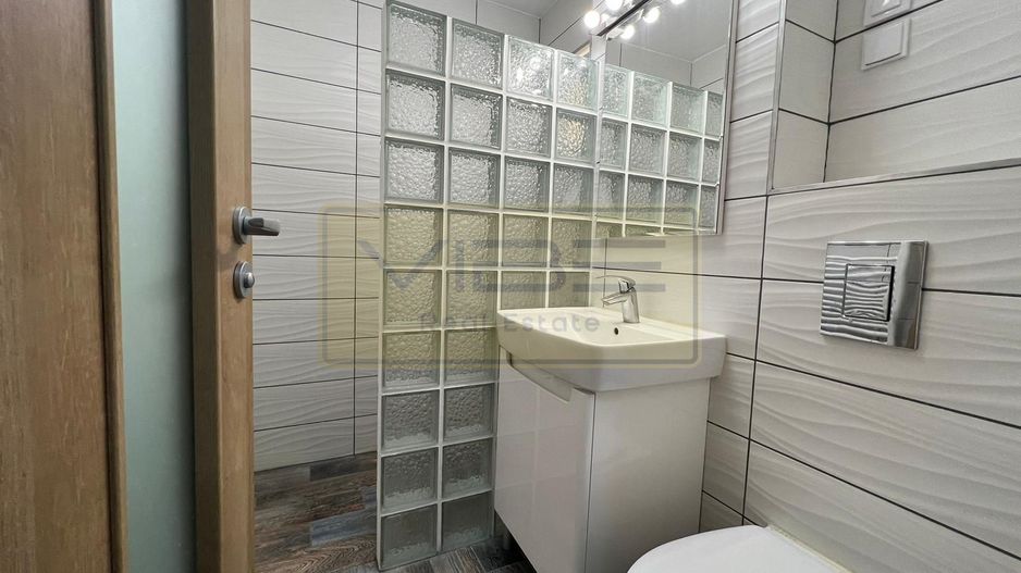 Apartament 2 dormitoare + living Podu Ros - Poză 17
