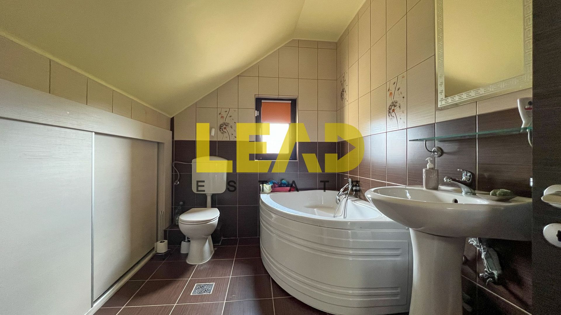 Vila deosebita situata in cartier Izvor! - Poză 8