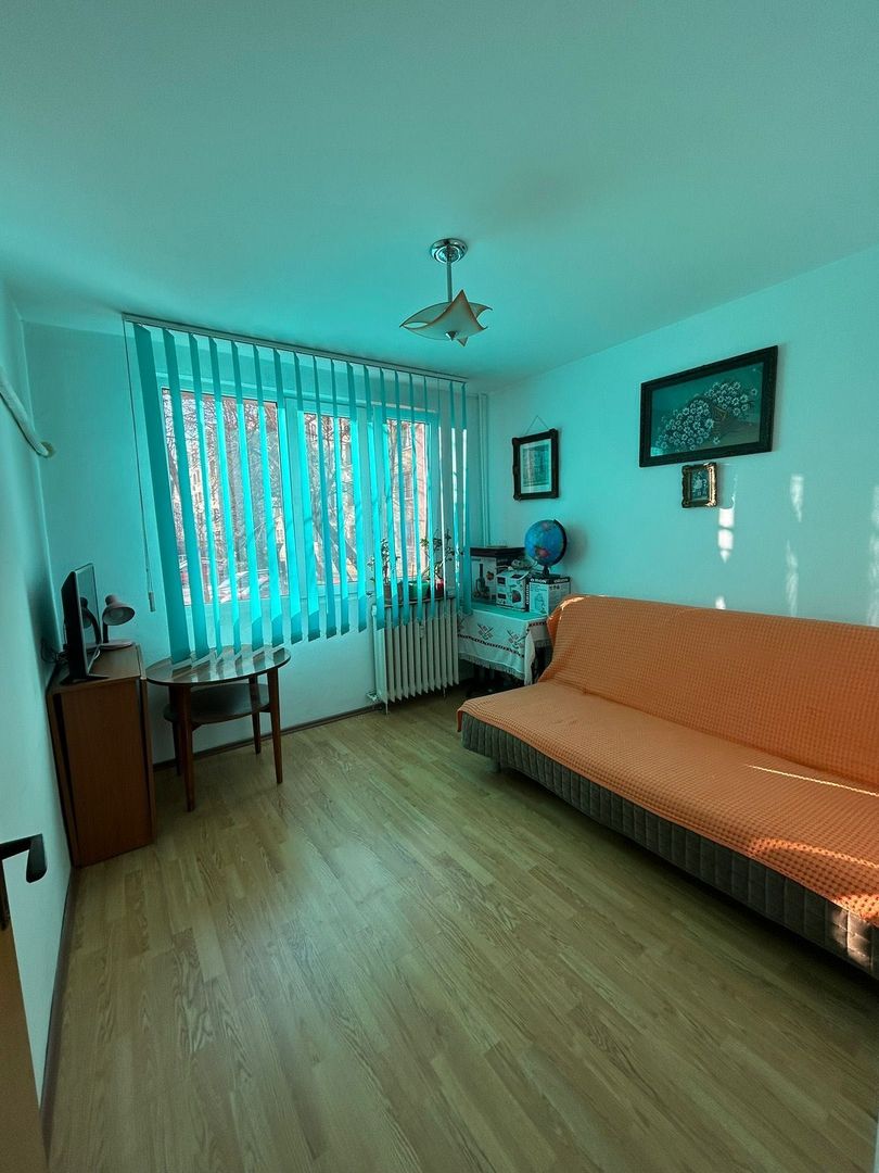 Vand apartament 3 camere Rahova - Poză 6