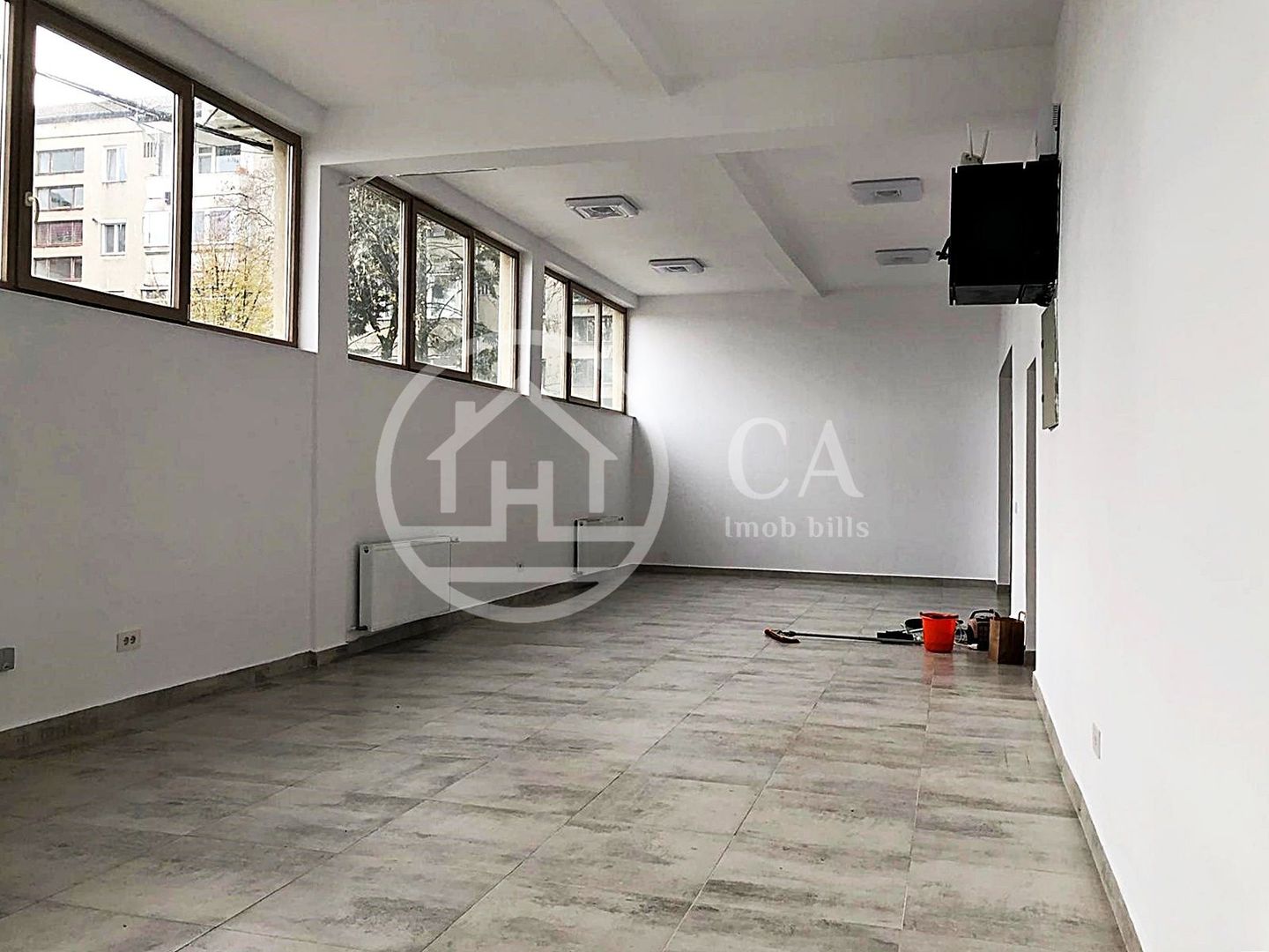 Spatiu comercial de inchiriat in zona Cantemir, Oradea - Poză 3