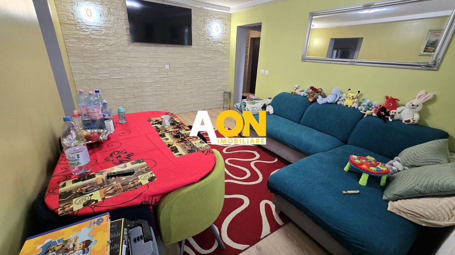 Apartament 3 Camere Complet Renovat si Mobilat, Cetate - Poză 1