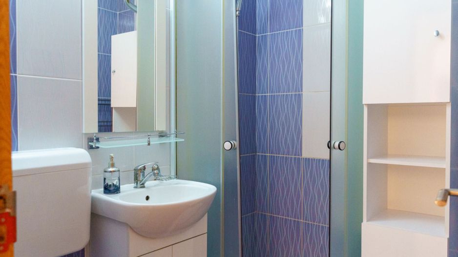 De închiriat: Apartament 2 camere cu vedere panoramică pe Bulevard - Poză 6