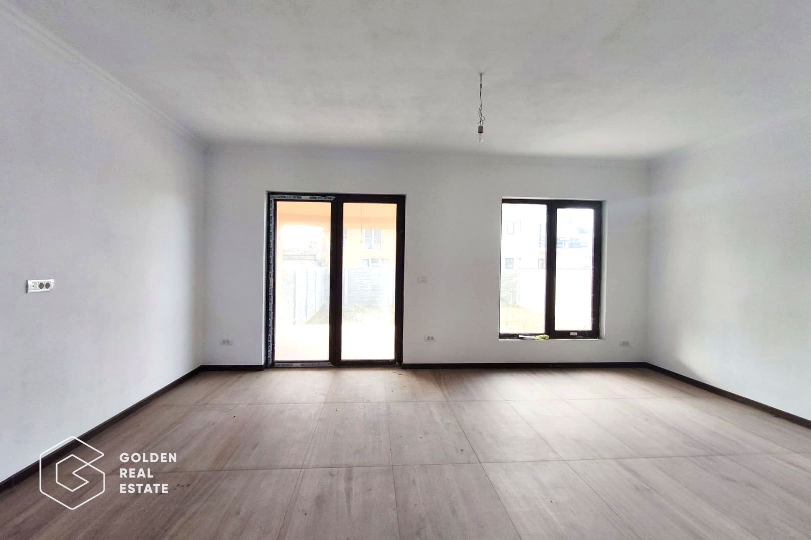 Duplex modern în Giroc, 105 mp utili, teren 250 mp, zonă liniștită de case - Poză 6