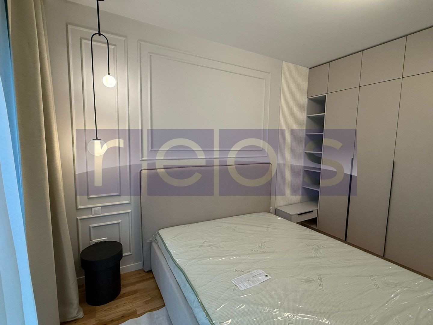 VANZARE 3 CAMERE | CURTE 88 MP | MOBILAT SI UTILAT LUX | STRAULESTI | - Poză 6
