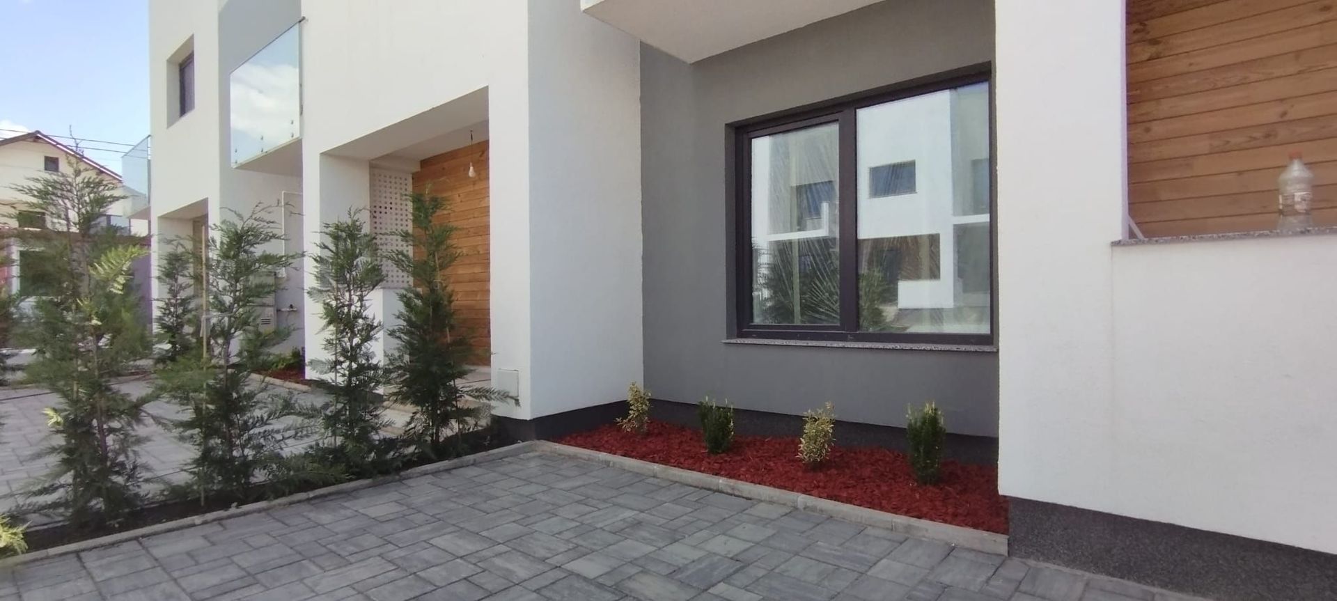 APARTAMENT 4 CAMERE 2 BAI GRADINA PACURARI REDIU - Poză 1