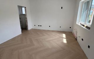 Casa Ultrafinisata 4 camere-teren 500mp-panouri fotovoltaice-Aerodrom - Poză 8