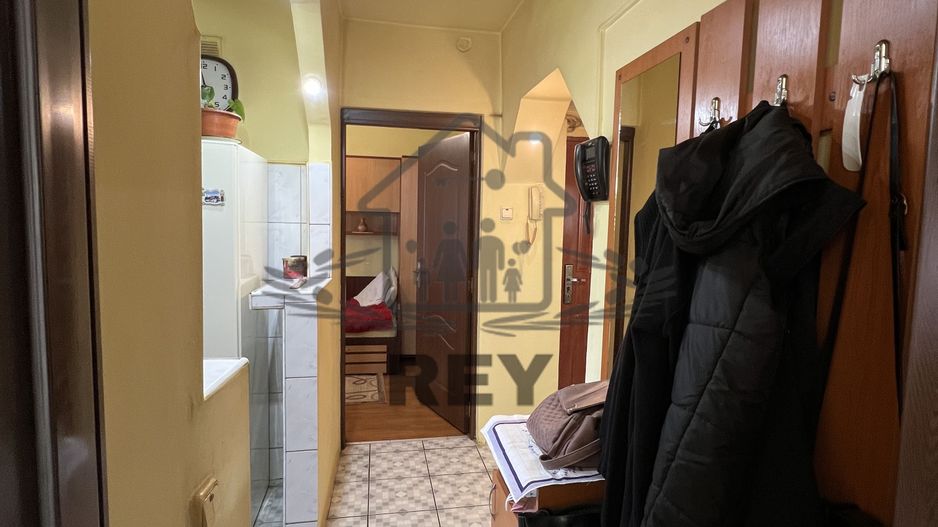 Apartament 3 camere decomandat / Str. V. Aaron - Poză 4