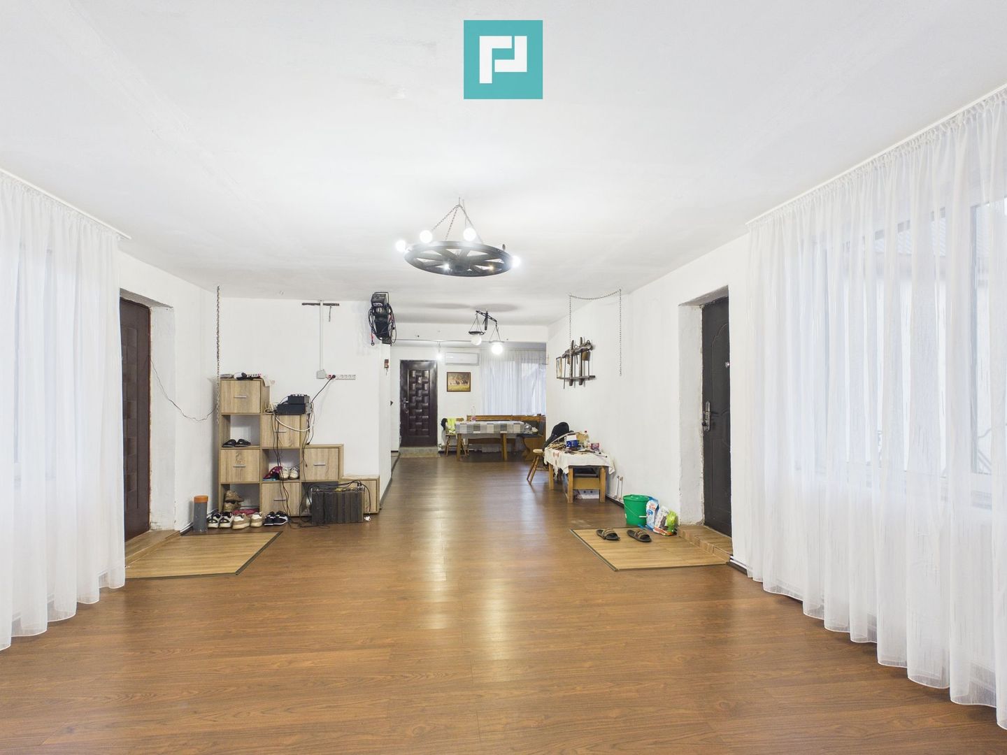 Casă din 2 corpuri cu 5 camere în  Lőkösháza - Poză 19