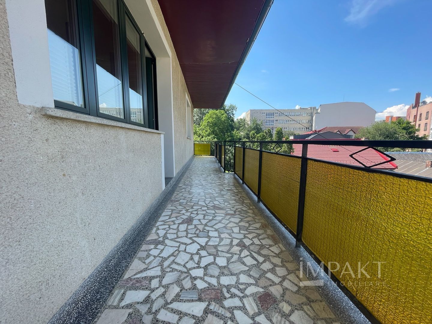 De inchiriat-Apartament cu 4 camere, Garaj și Parcare | Zona Centrala - Poză 11