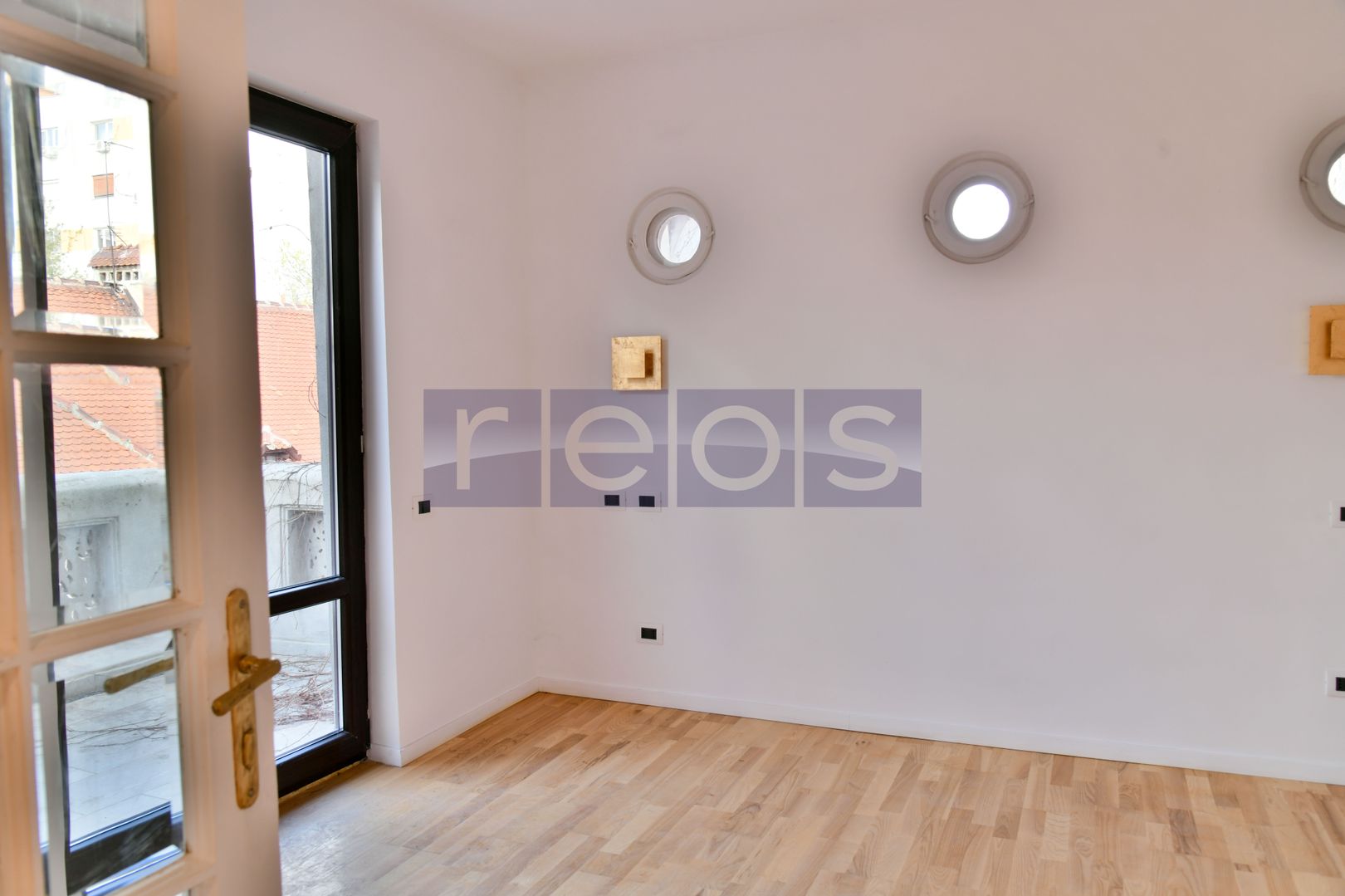 VANZARE | 4 CAMERE IN VILA | DOROBANTI - Poză 9