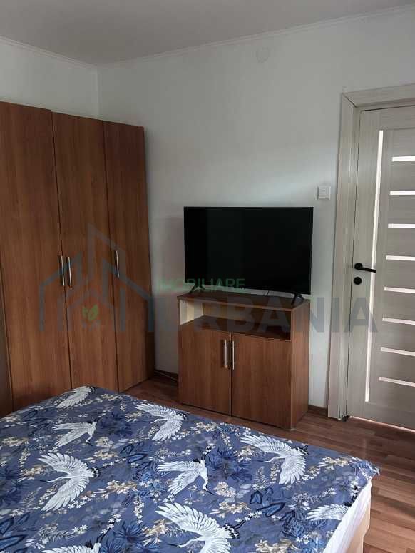Apartament 3 camere semidecomandat, Podu Roș (Bld. Țuțora) - Vânzare - Poză 3
