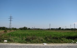 Teren Intravilan in zona accesibila ! Acces la sosea. Utilitati in apropiere. - Poză 3