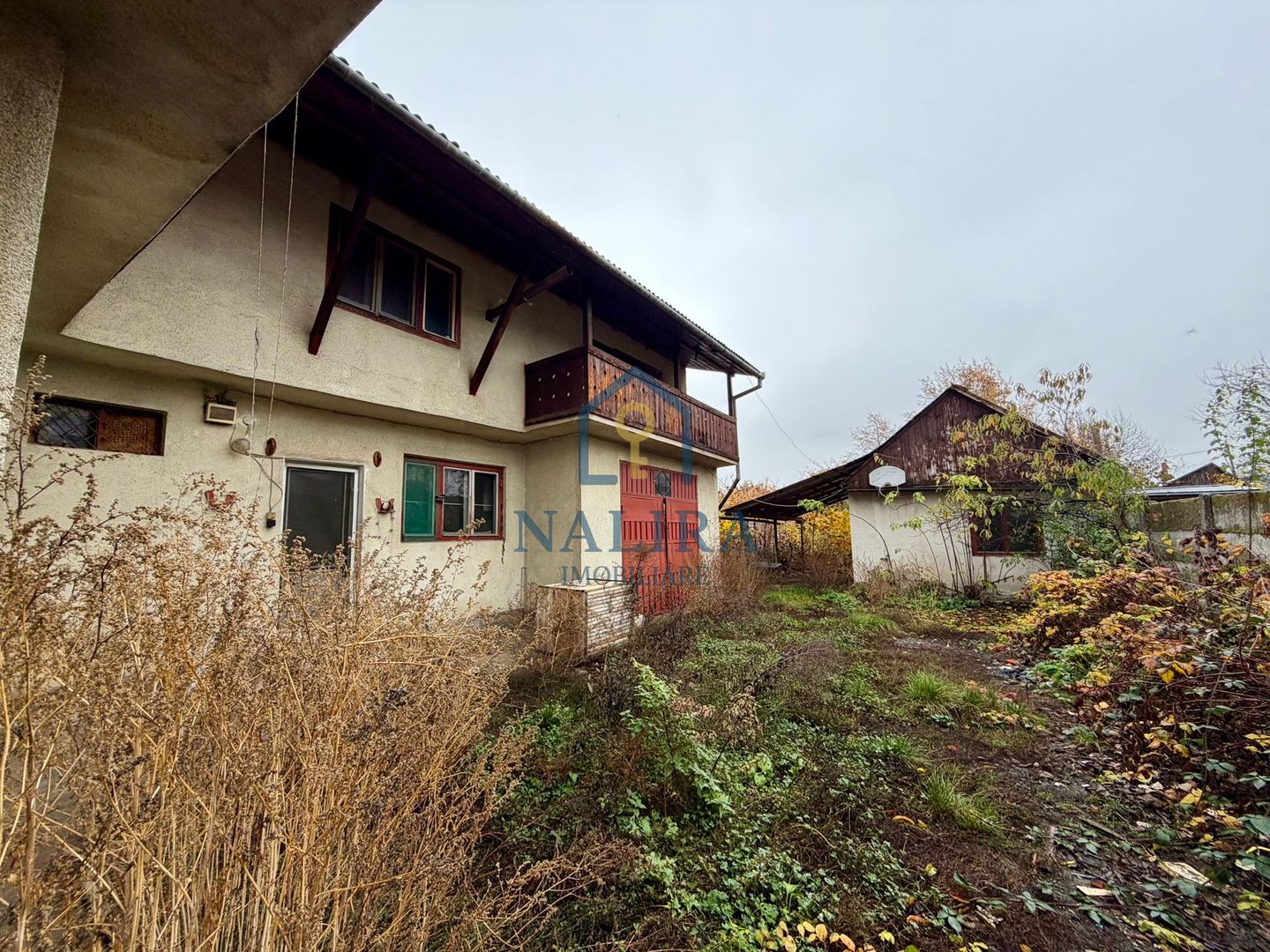 Casă de vânzare - Poză 2