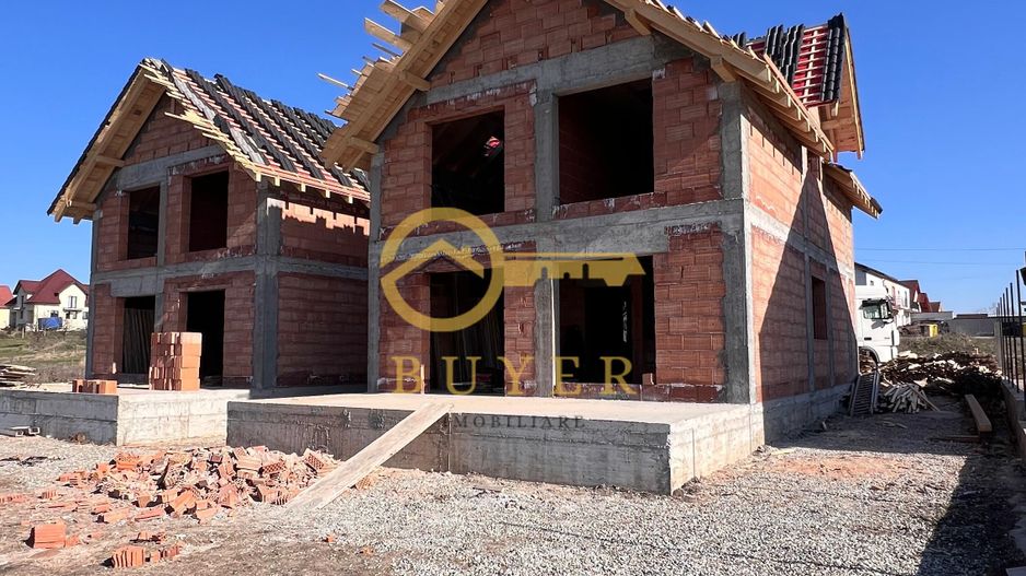 Casa de vanzare in Sura Mare- teren liber 262mp- la ALB - Poză 1