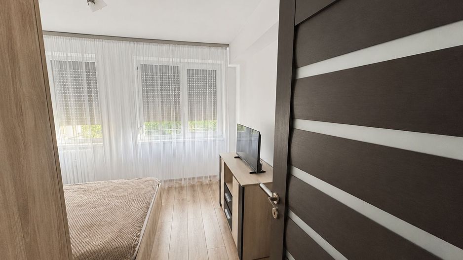 COMISION 0%, Apartament 2 Camere, Etaj 6, Lift, Renovat, Ultracentral - Poză 3