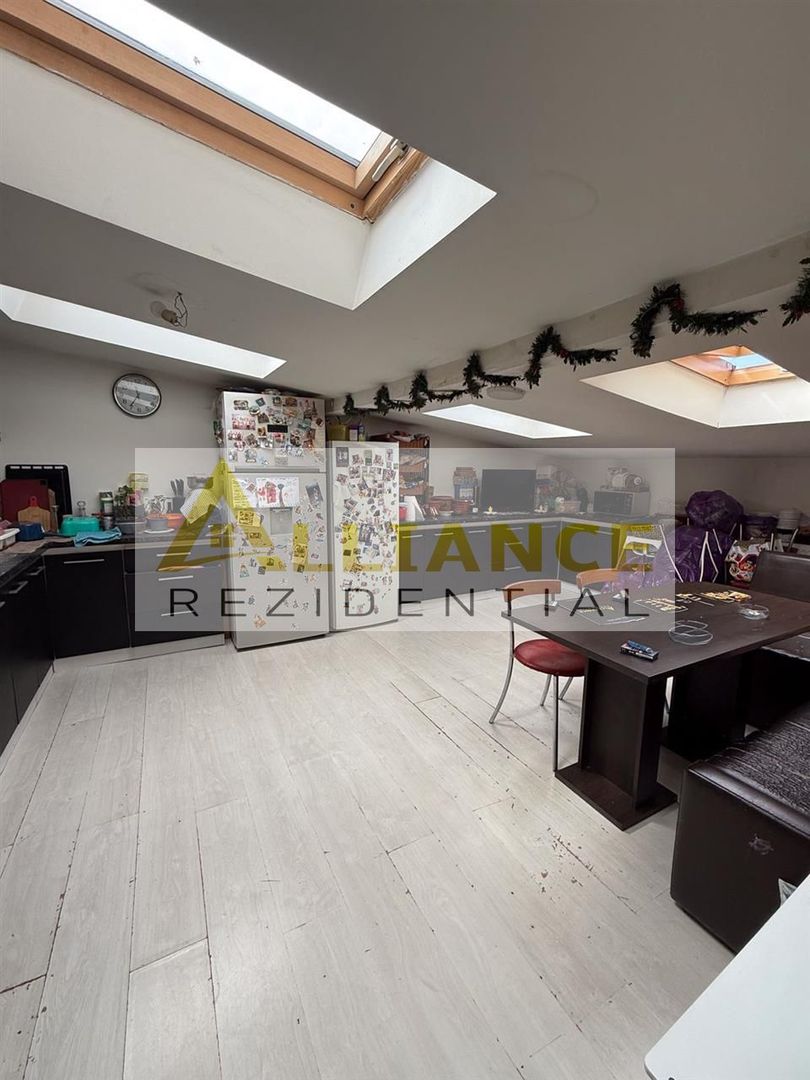 Apartament mare 4 camere â 145 mp compartimentare eficienta - Poză 8